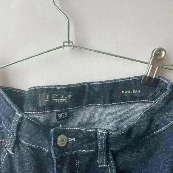 Dark Wash Judy Blue Mom Jean size 9/29 - Picture 3 of 6